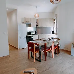 Air M&n's # Paris - Aeroport Cdg - Parc Asterix # Appartement